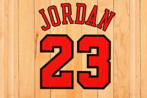 开云官网入口 -CBA常规赛转会风云：迈阿密热火盯上锋线强援，内马尔或成交易筹码