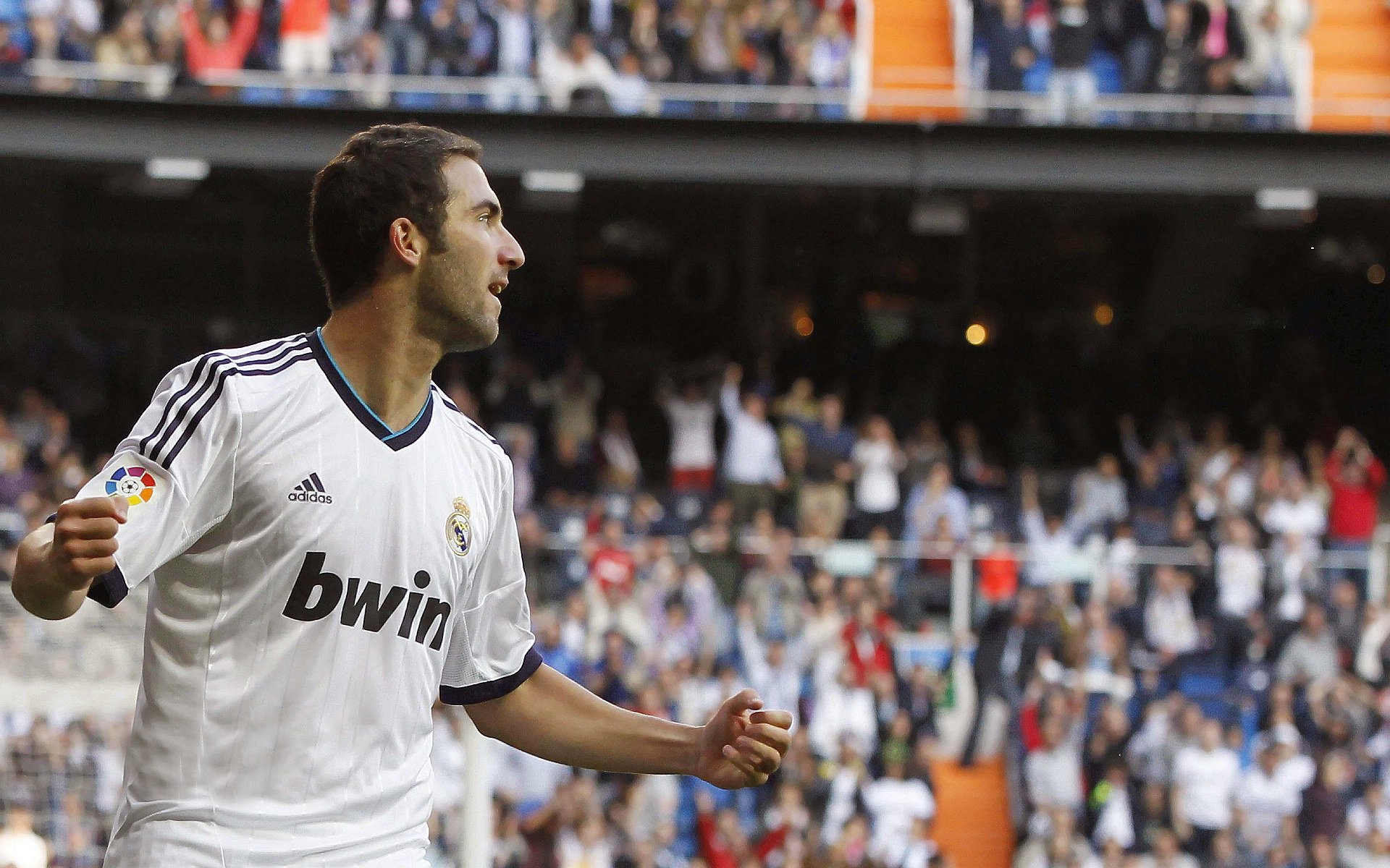 IG引发争议！，德约科维奇官方宣布重要助攻新规热度持续攀升